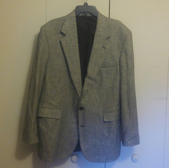 Haggar Imperial Gentlemen's Fit Blazer - Picture 1 of 5